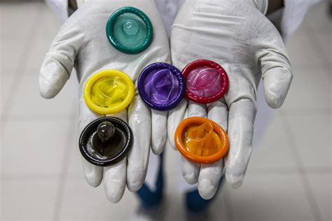 Fafanje brez kondoma za doplačilo Spremstvo Koidu